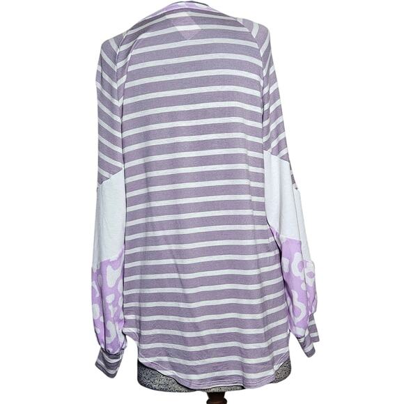 Purple and White Long Sleeve Lightweight Sweatshirt Size Small - Picture 2 of 4
